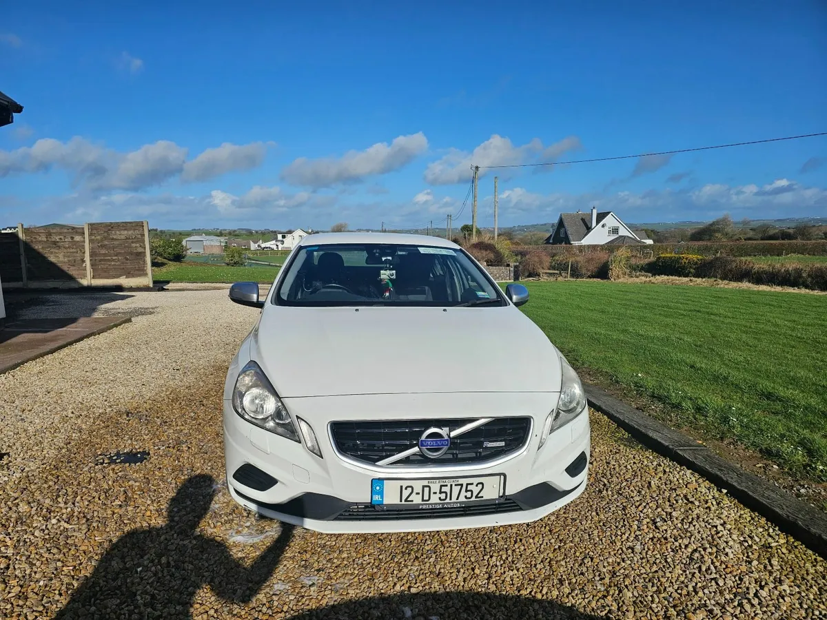 Volvo S60 2012 - Image 2