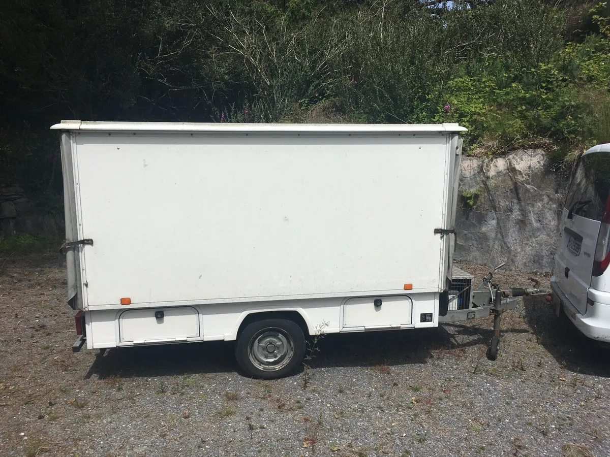 Refrigerated Market Stall Food Trailer - Image 2