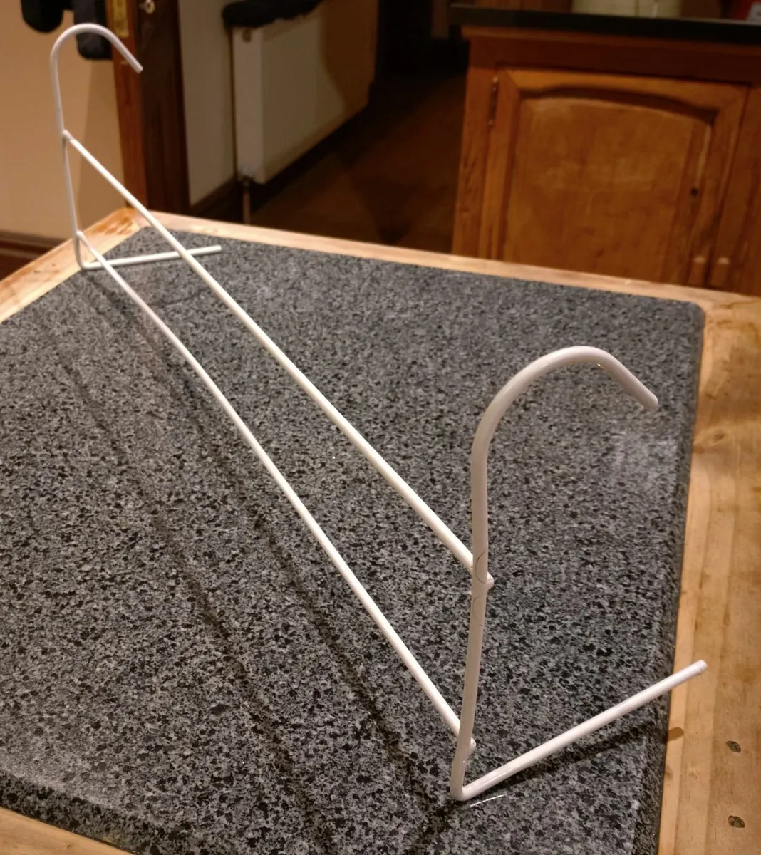 2 RADIATOR CLOTHES DRYER/AIRER (USED). - Image 1