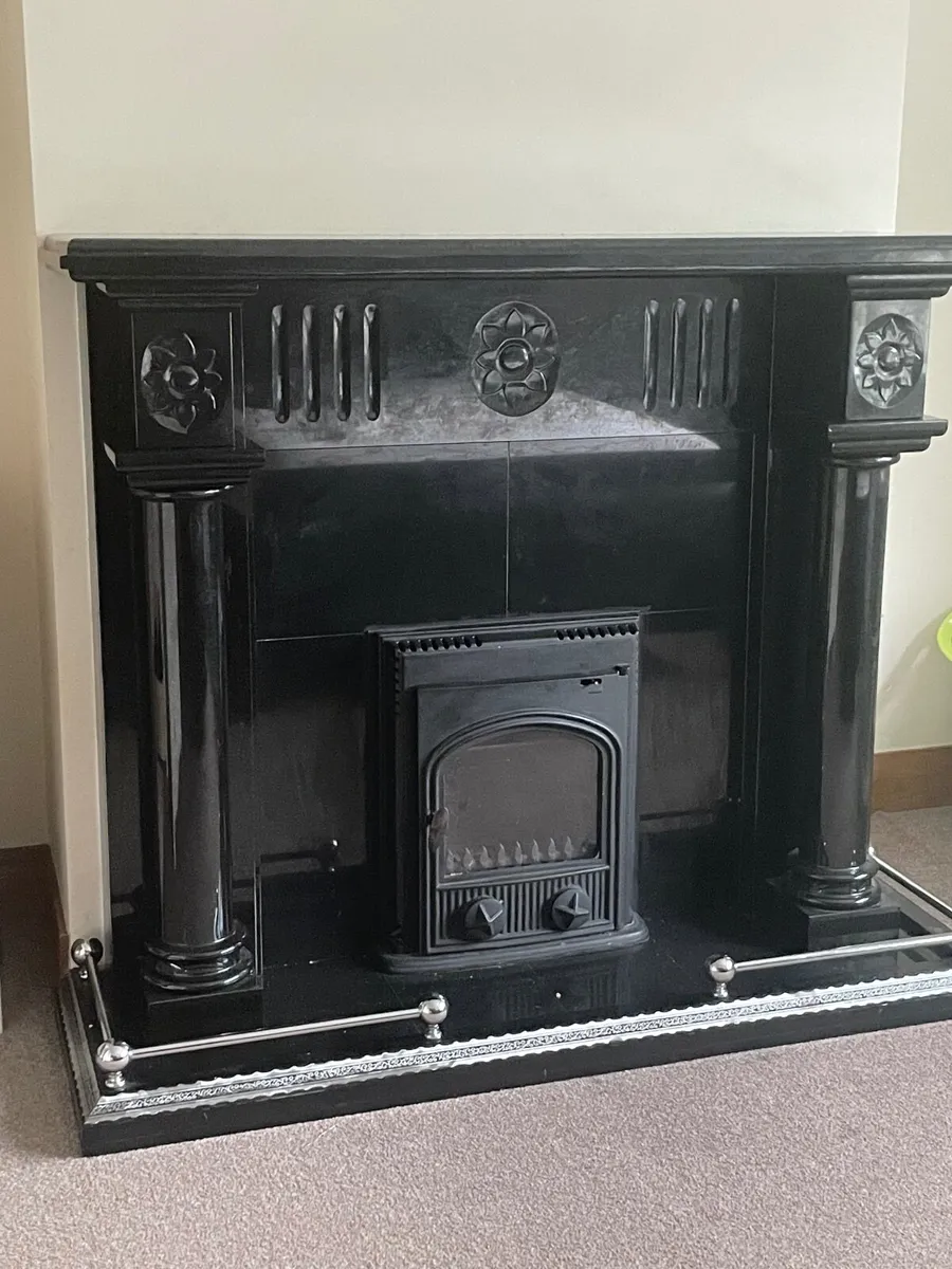 Black marble fireplace - Image 2
