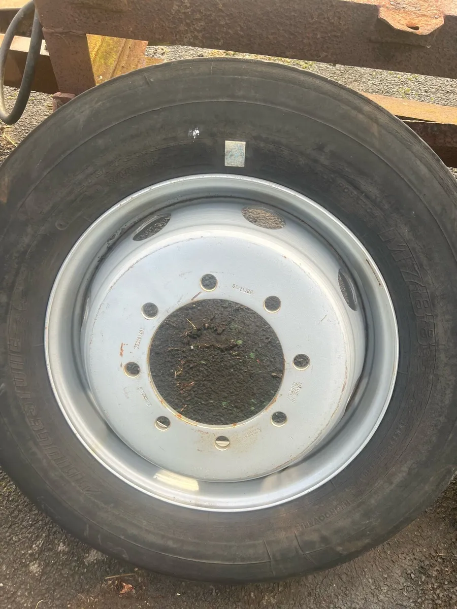 Trailer New rims and tyres - Image 2