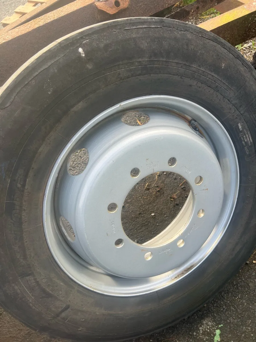 Trailer New rims and tyres - Image 4