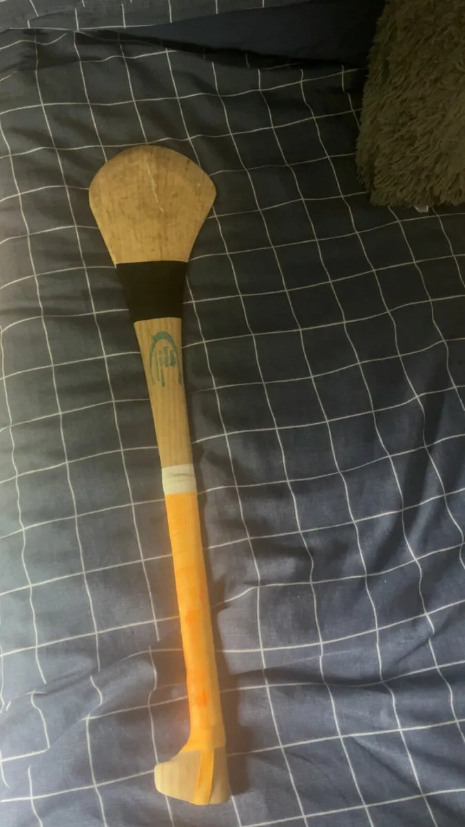 Hurleys - Image 3