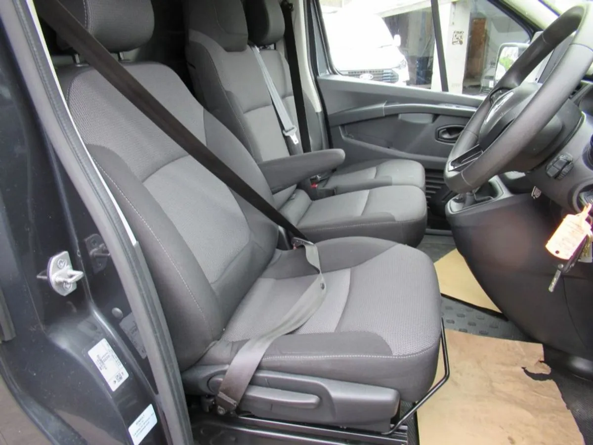 Renault Trafic 2.0 dCi Blue 30 Business  Panel Va - Image 3