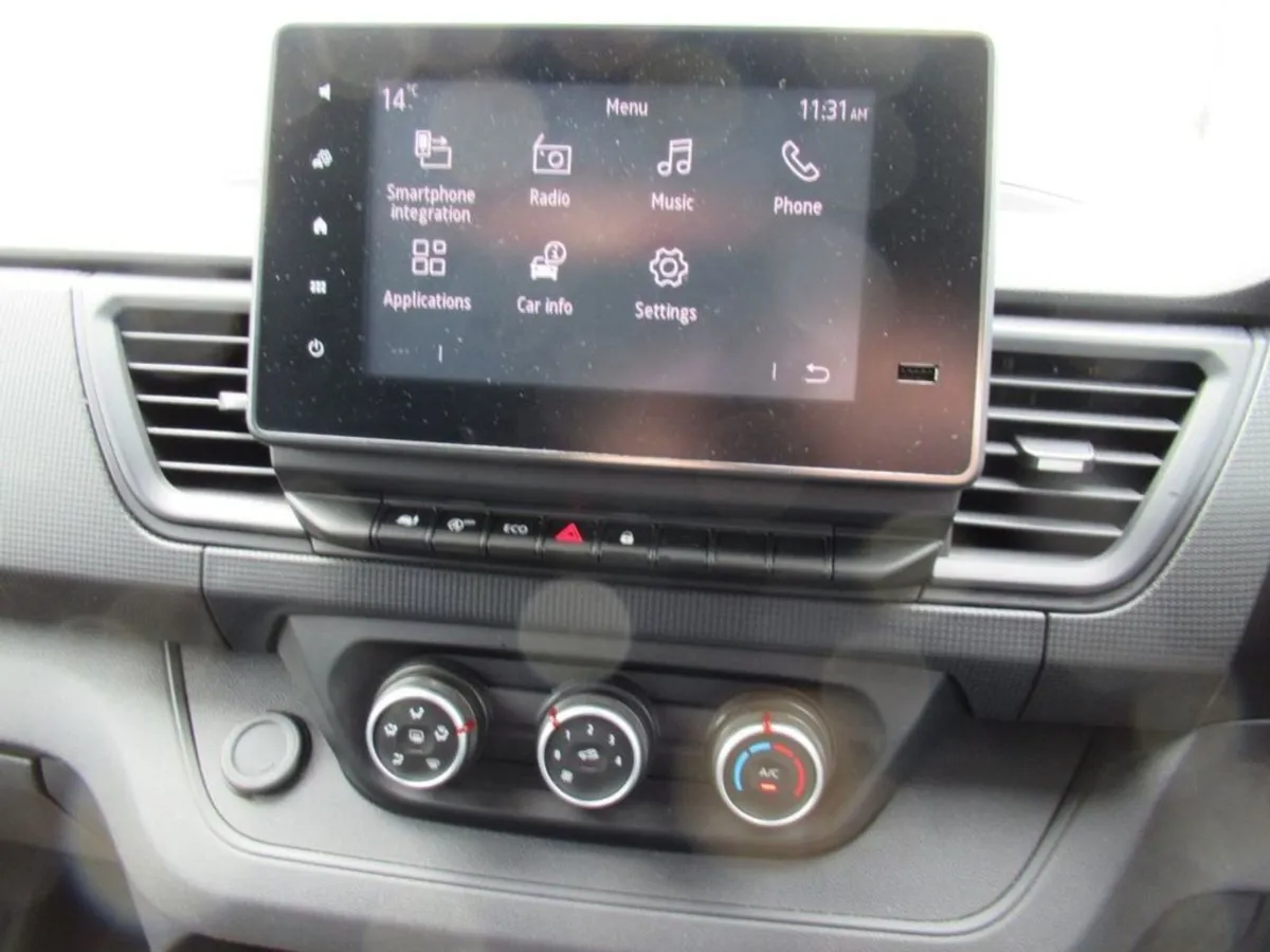Renault Trafic 2.0 dCi Blue 30 Business  Panel Va - Image 4