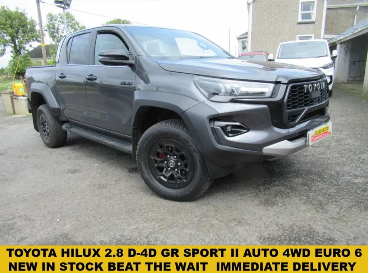 Toyota HiLux 2.8 D-4d GR Sport II Pickup Double C - Image 1