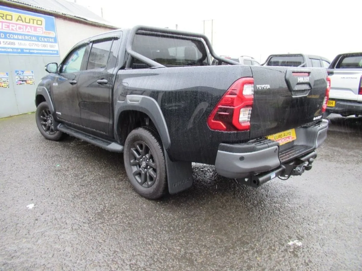 Toyota HiLux 2.8l Auto 205 BHP - Image 2