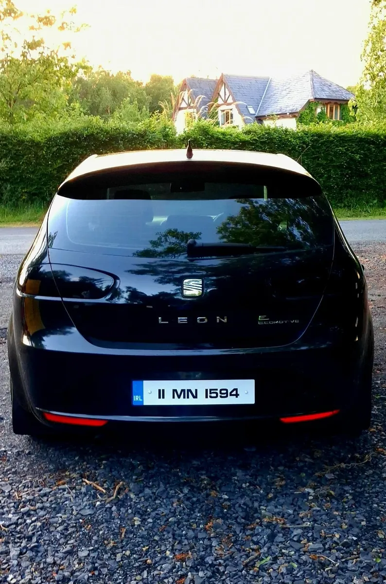 SEAT Leon 2011 - Image 2
