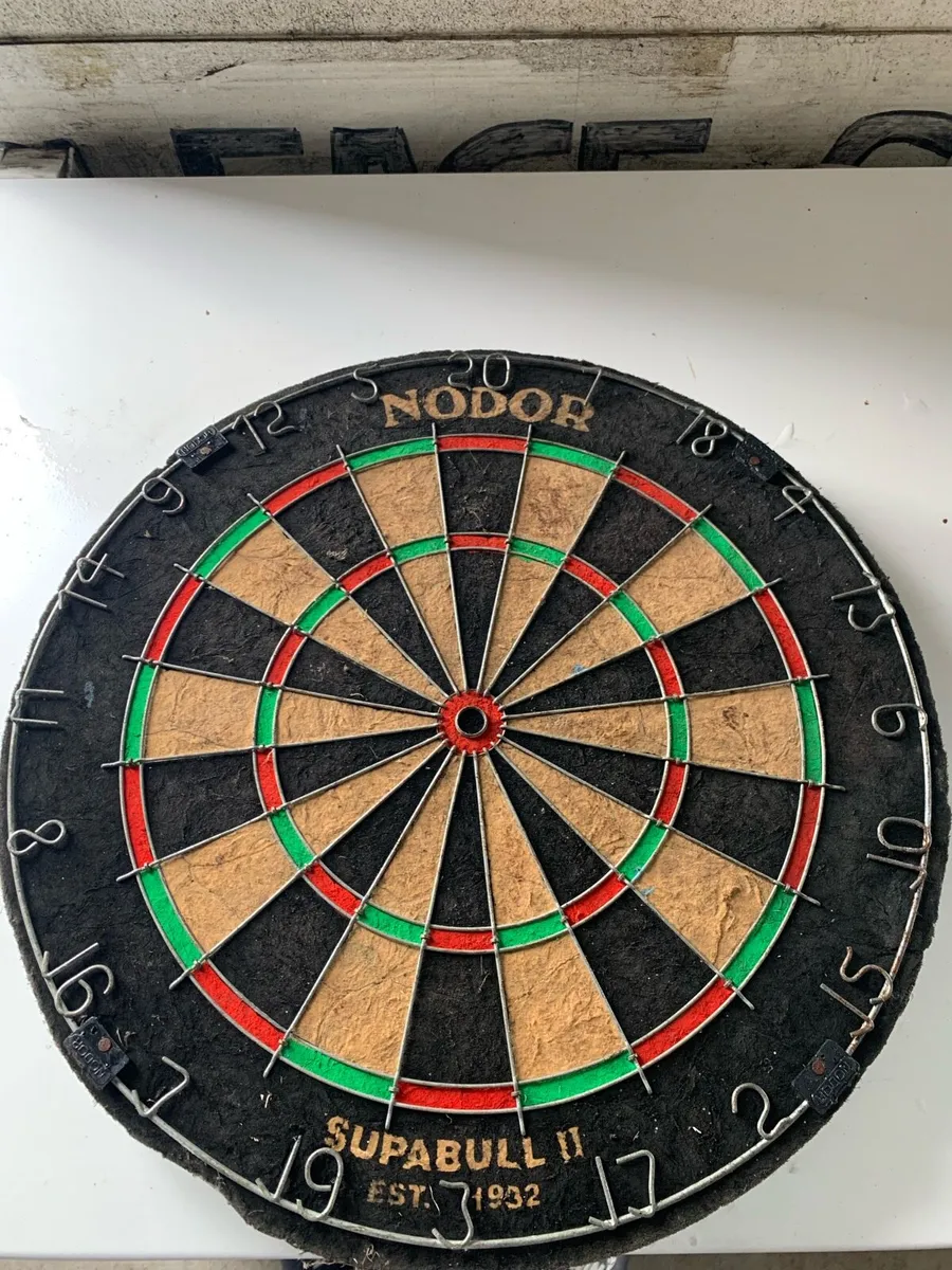 Dart board - Image 1