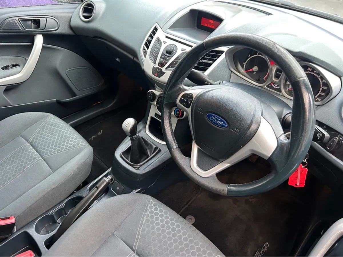 Ford Fiesta Titanium 1.25 60ps 5DR - Image 3