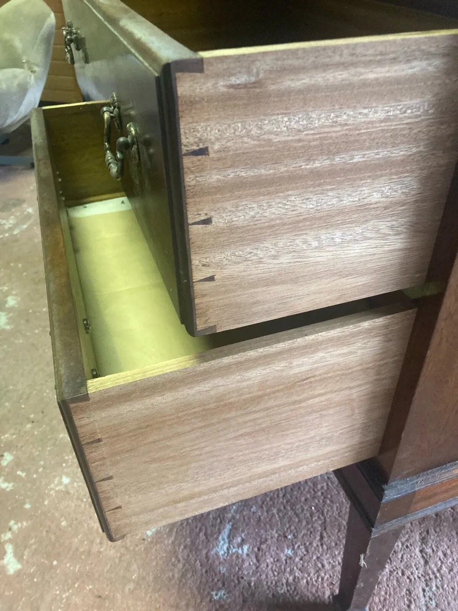 Dresser - Image 4