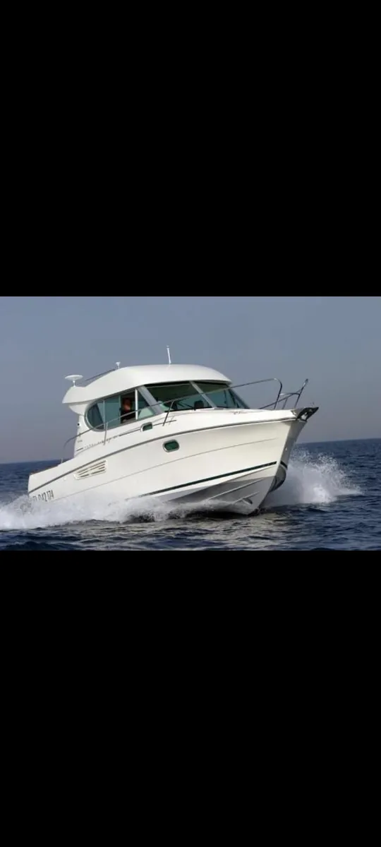 Merry Fisher 805 - Image 1