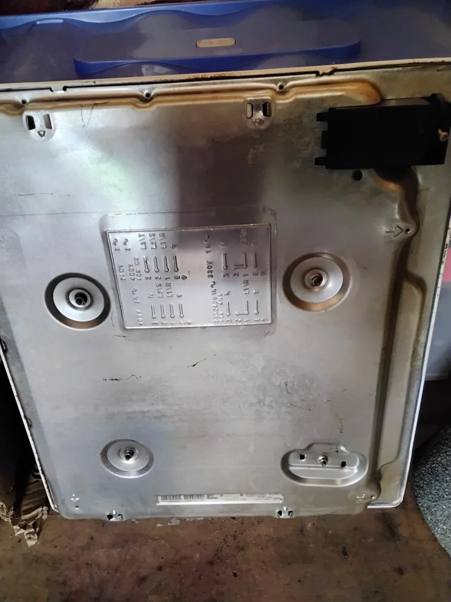 Electric hob - Image 3
