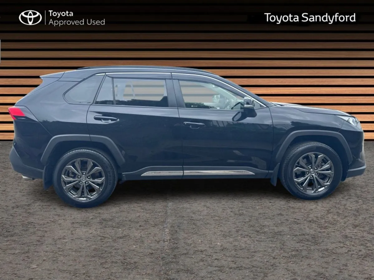 Toyota Rav4 Hybrid SOL Auto Plus Extras // Leathe - Image 3