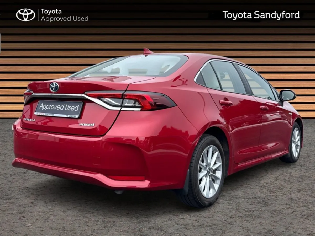 Toyota Corolla Full Beige Leather // Toyota Safet - Image 2