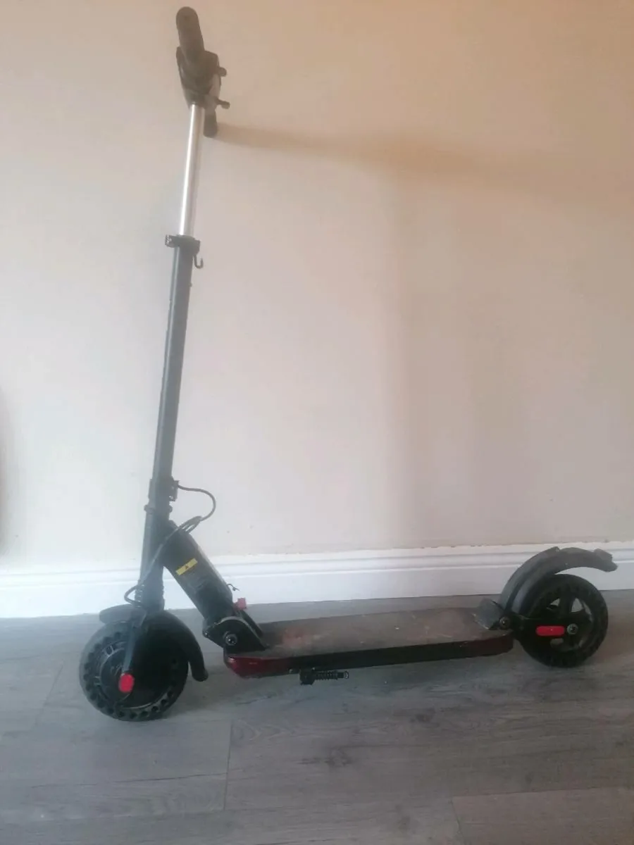 Scooter - Image 2