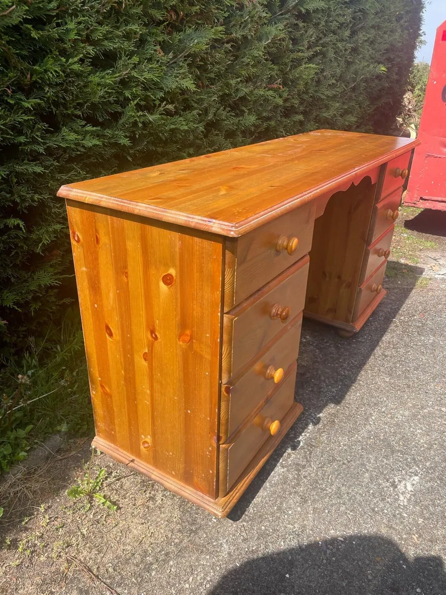 Heavy pine study desk - Image 4