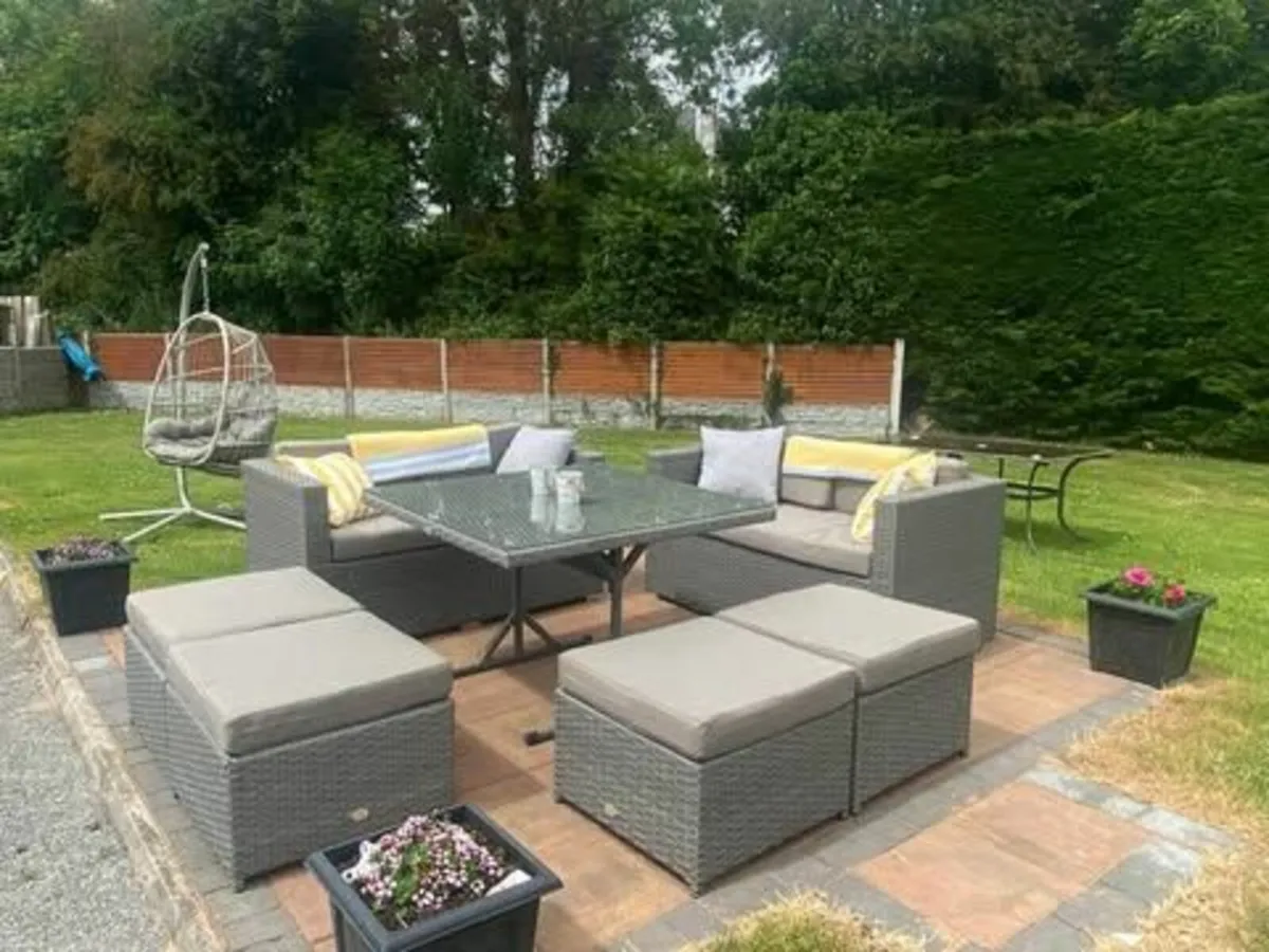 Garden furniture table and chairs 8 seater dining - Image 1