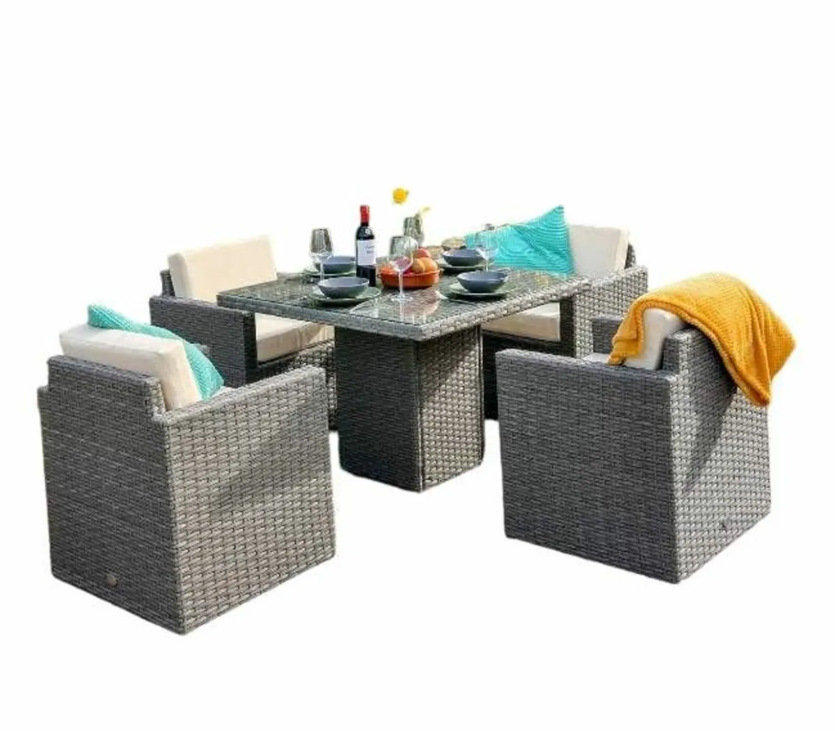 Rattan garden furniture 4 seater table and chairs - Image 3