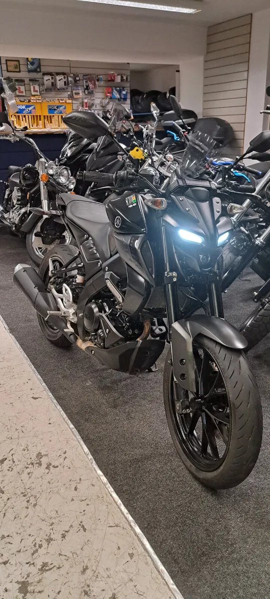 YAMAHA  MT125 - Image 2