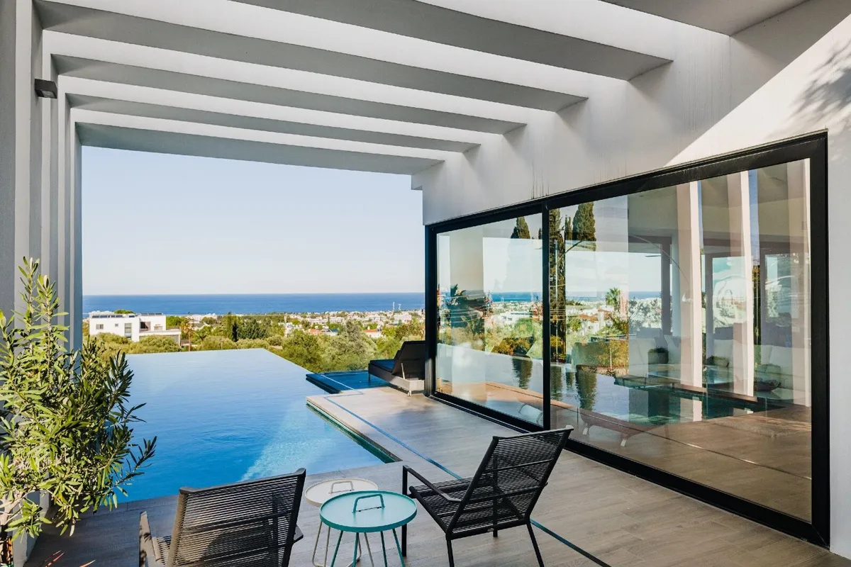 Bifold patio doors - Image 1