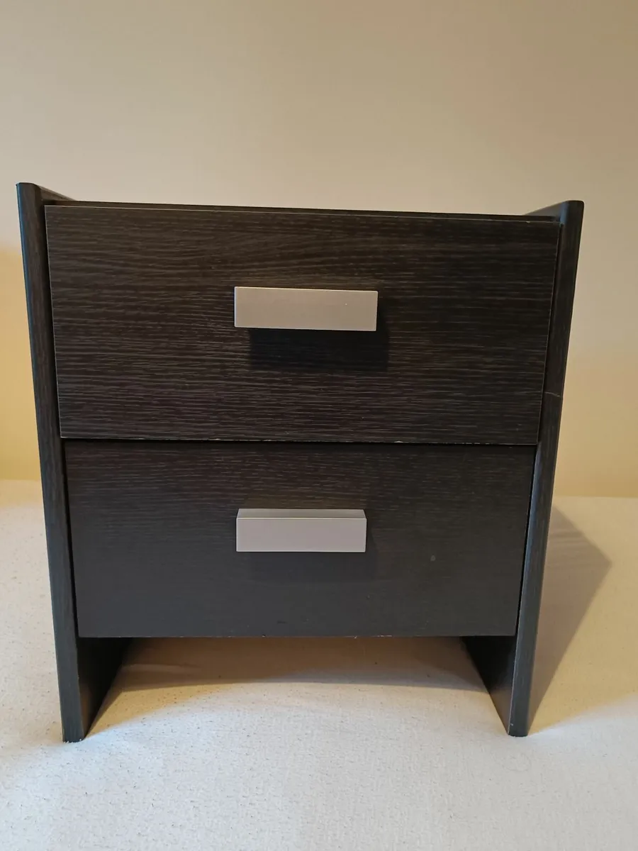 Bed side table - Image 2