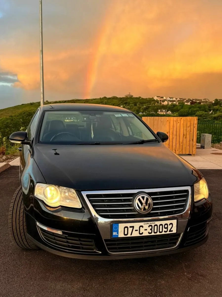 Volkswagen Passat B6 2.0 TDI 240hp CarPlay, Loaded - Image 3
