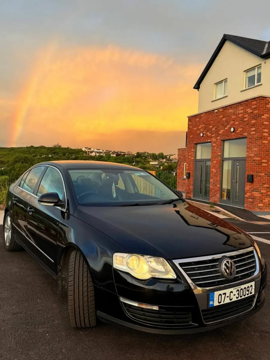 Volkswagen Passat B6 2.0 TDI 240hp CarPlay, Loaded - Image 4