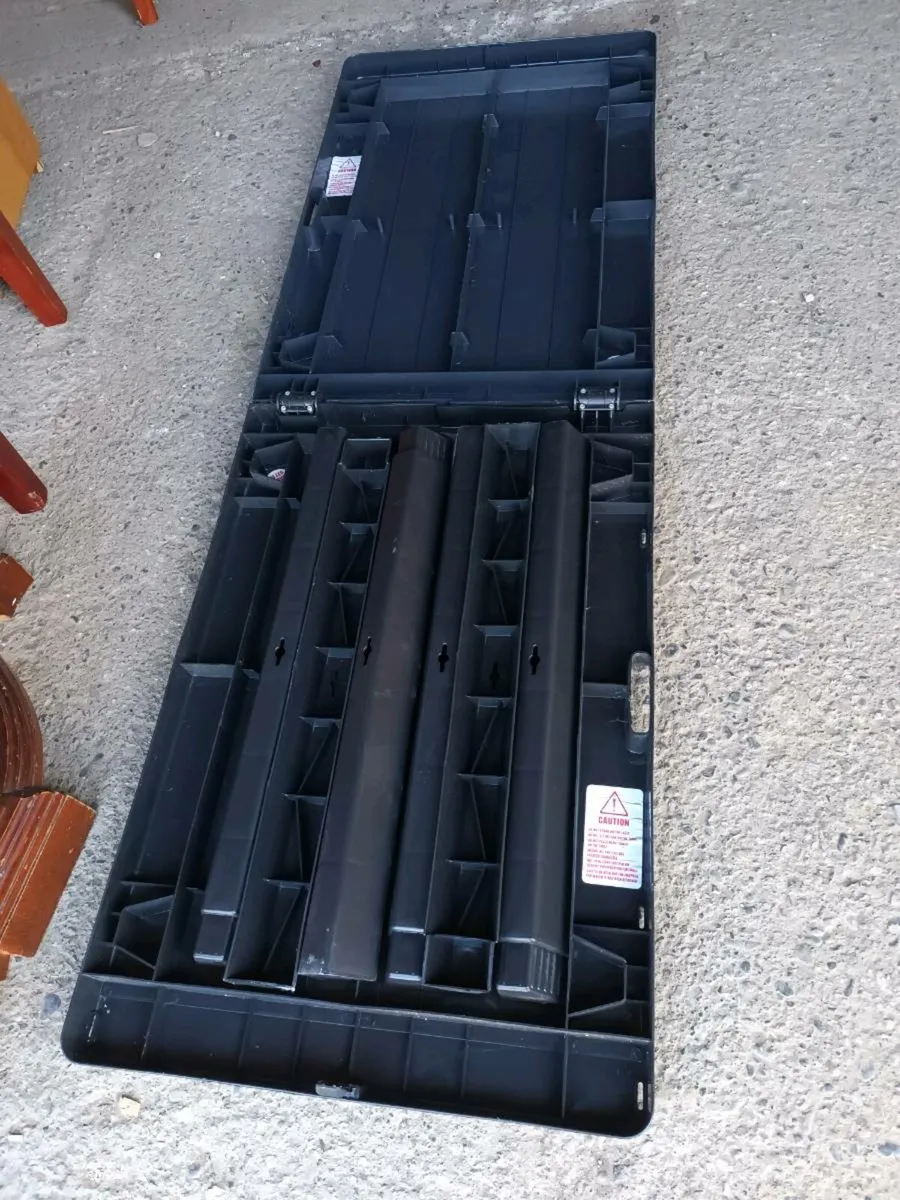 Folding Tables - Image 3