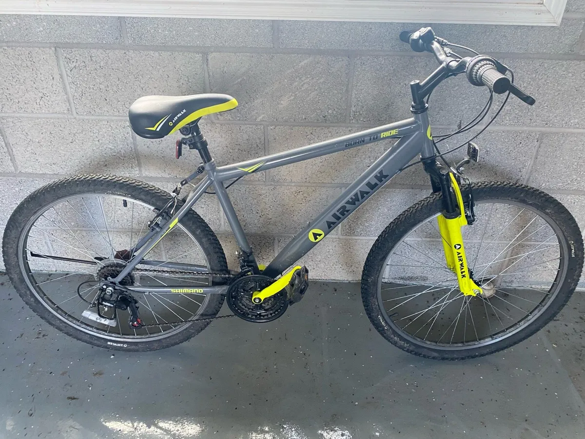 Bicycles and go karts - Image 2