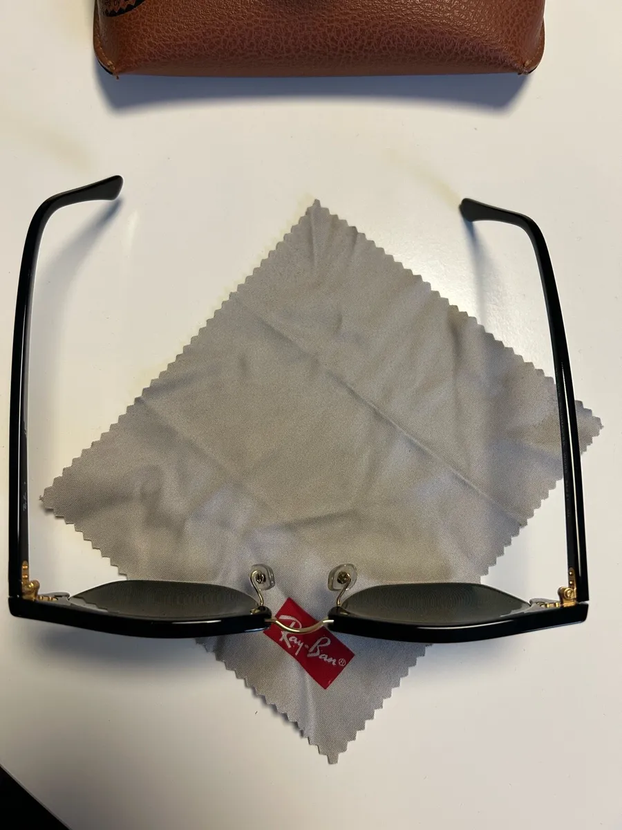 Ray-Ban Clubmaster Sunglasses - Image 4