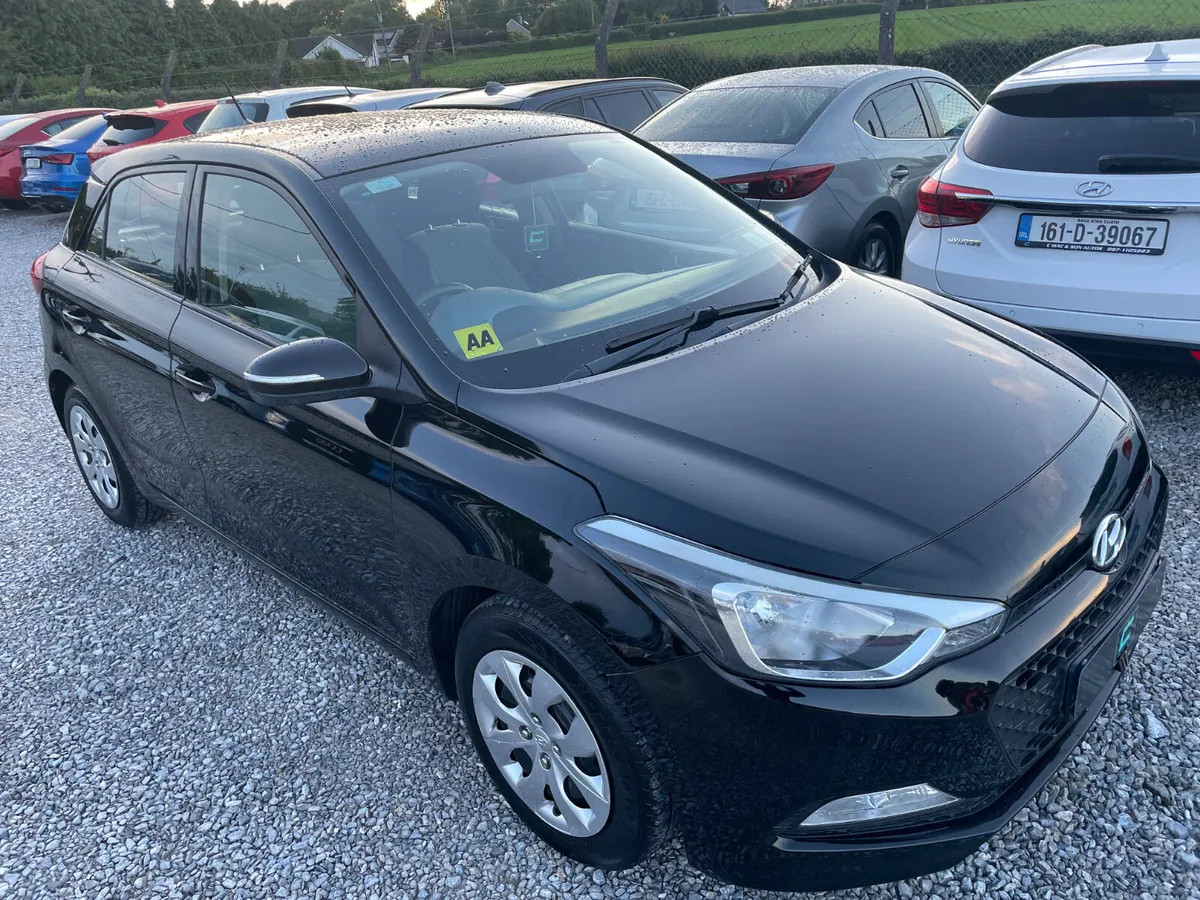 Hyundai i20 - Image 2