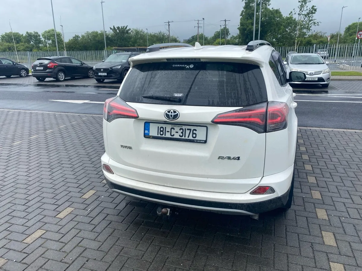 2018 Toyota Rav - Image 3