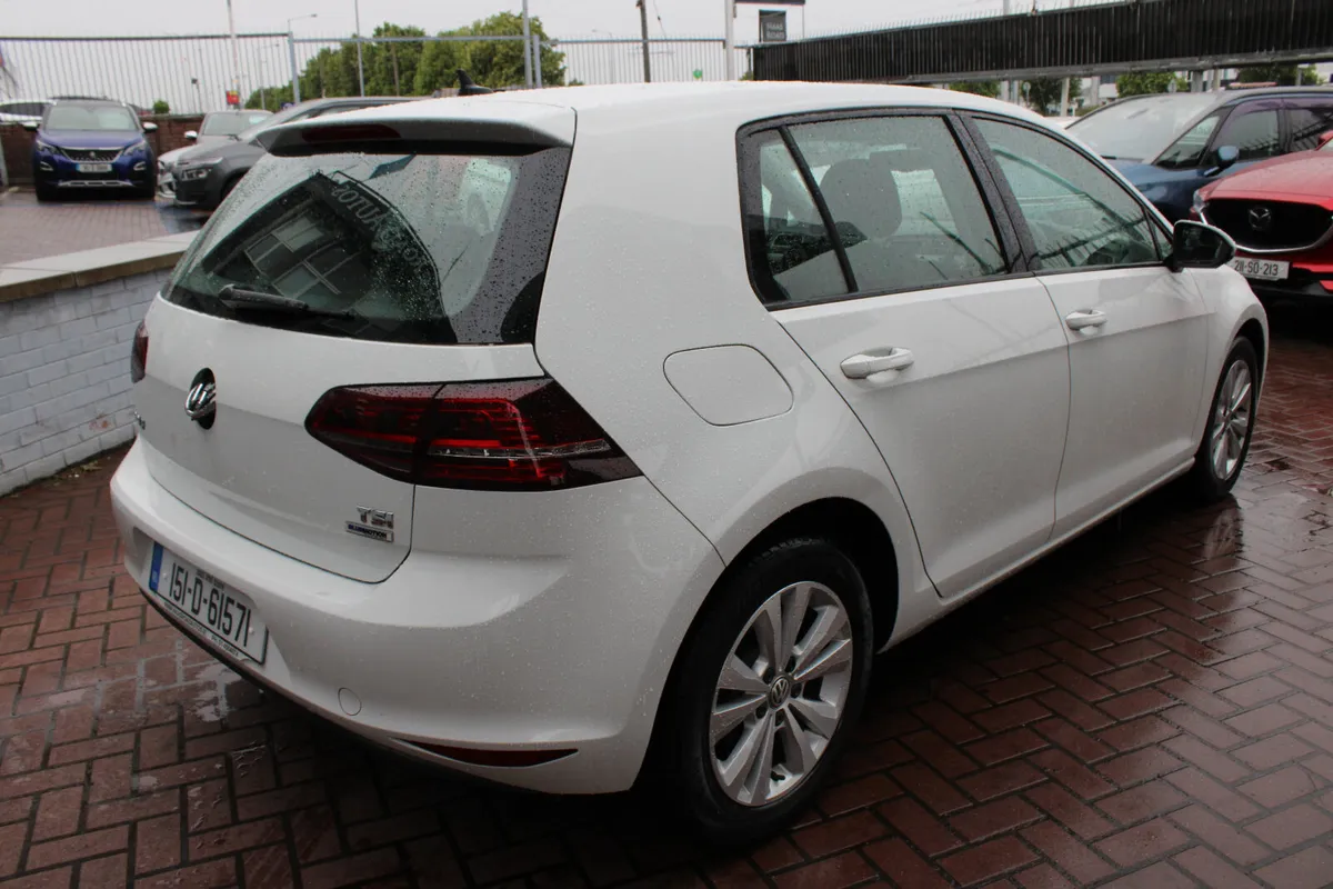 Volkswagen Golf 1.2 Tsi Comfortline Plus Automatic - Image 4