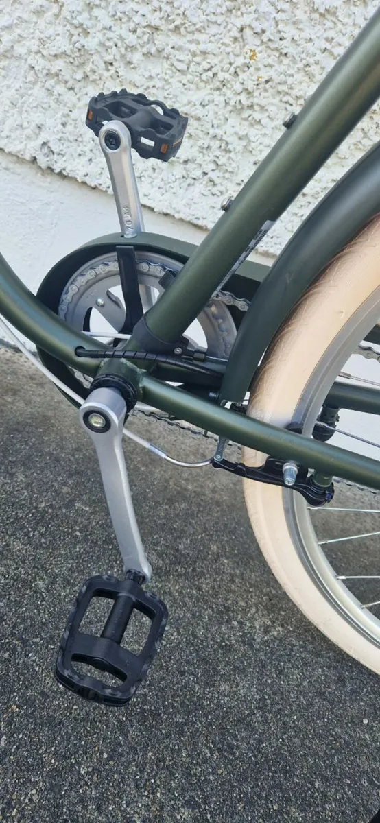 520 Step Over Town Bike – Size M (Khaki) – Unused - Image 3
