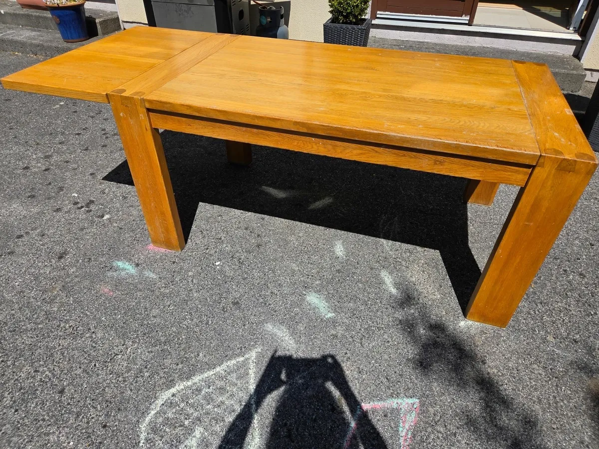 Solid Oak Dining Table and Chairs extendable - Image 2