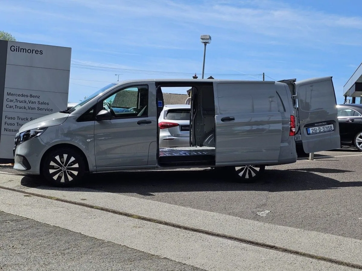 Mercedes-Benz Vito Demo Model 116LWB Select Autom - Image 4