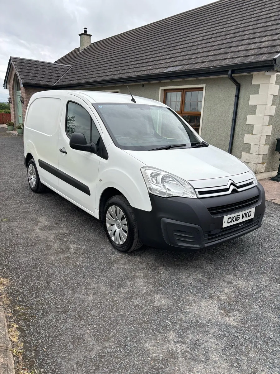 2016 Citroen berlingo - Image 2