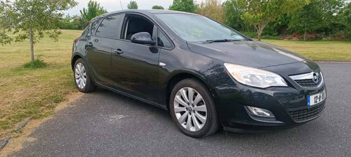 Opel Astra 1,3 cdti, 2012 - Image 1