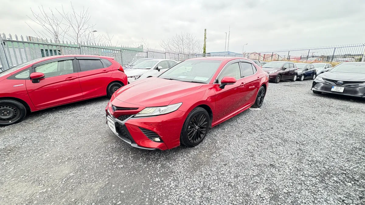 Toyota Camry 2.5 Hybrid Automatic 2020 - Image 3
