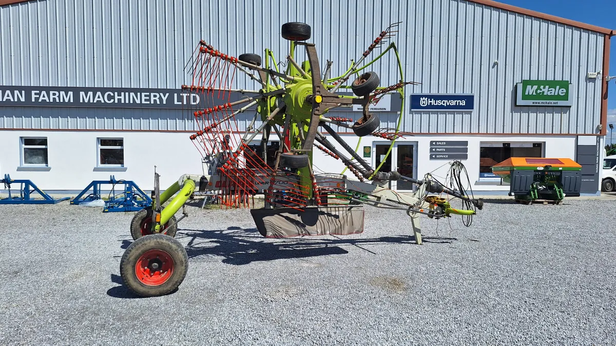 2021 CLAAS 2700 RAKE - Image 1