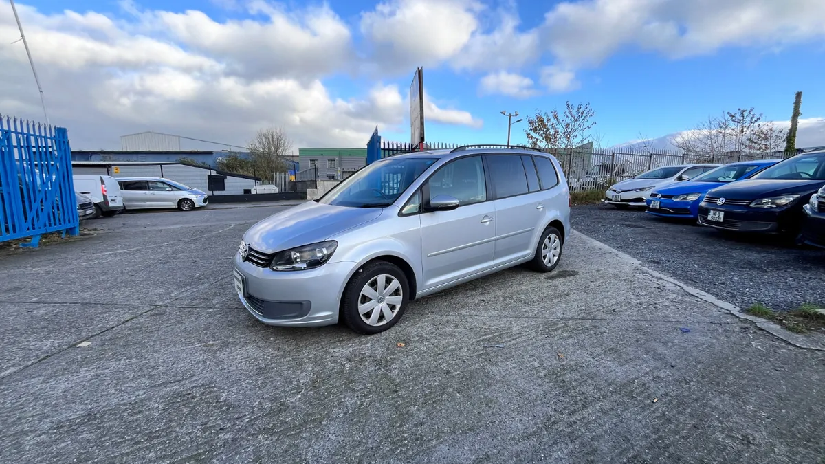 VW Touran 1.4 TSI Automatic 7 Seats 2013 - Image 3