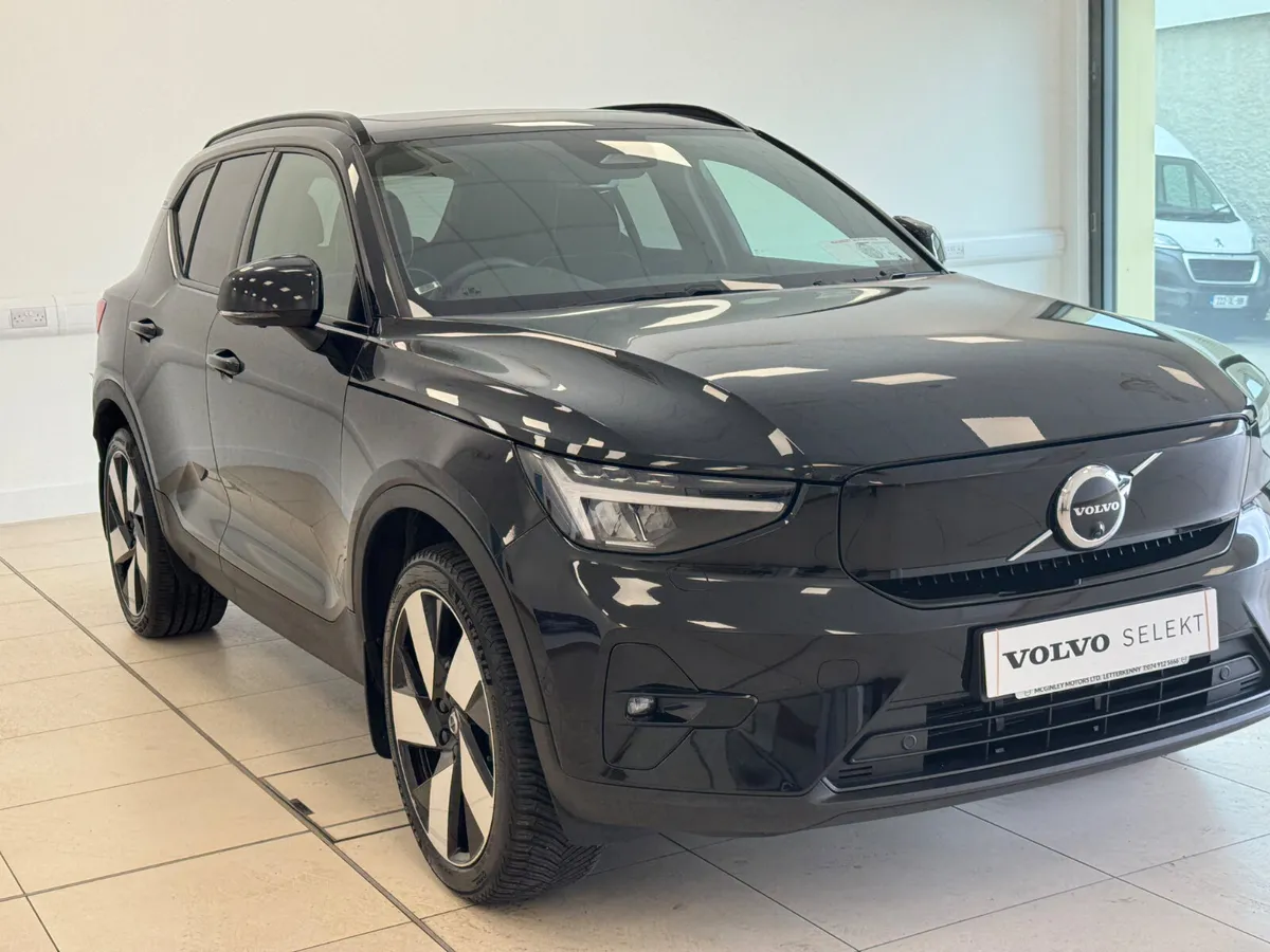 Volvo XC40 2023 electric - Image 1