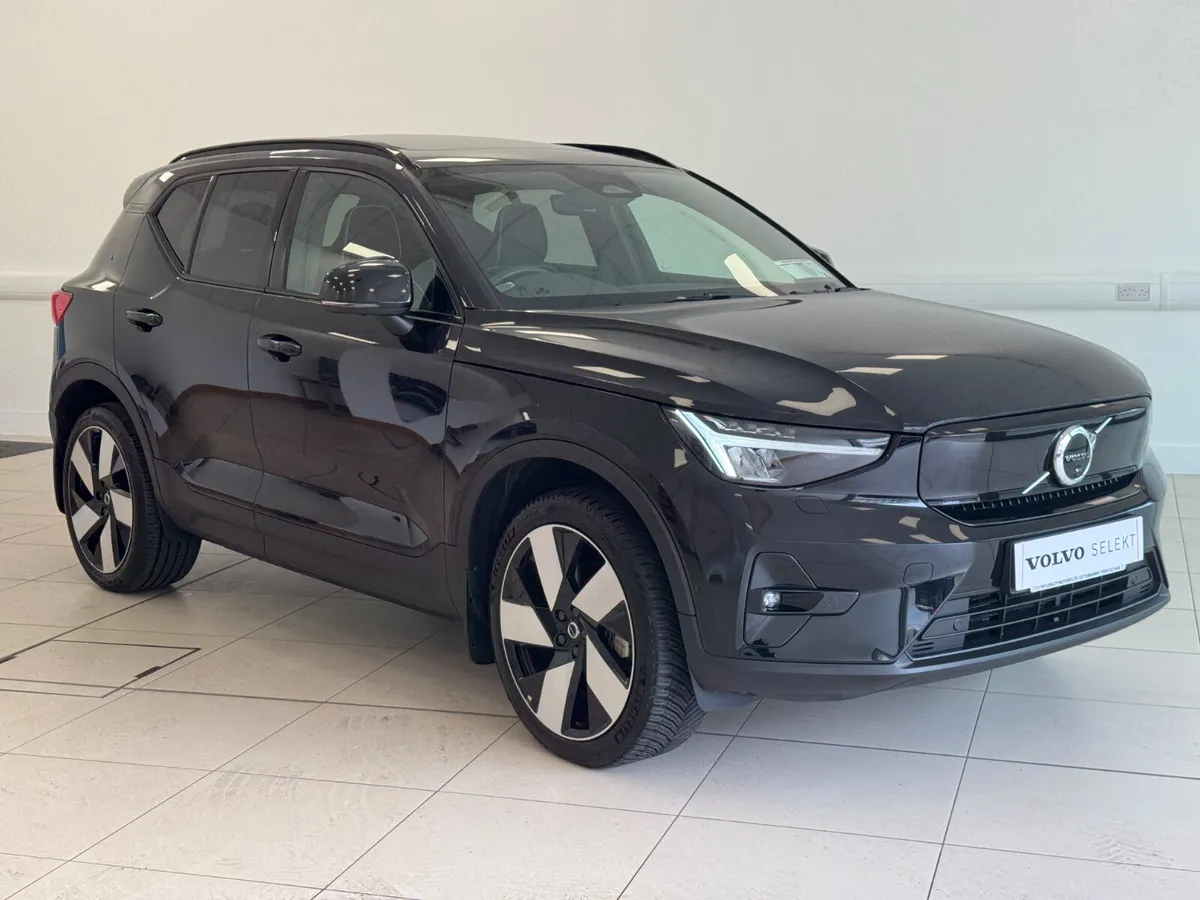 Volvo XC40 2023 electric - Image 2