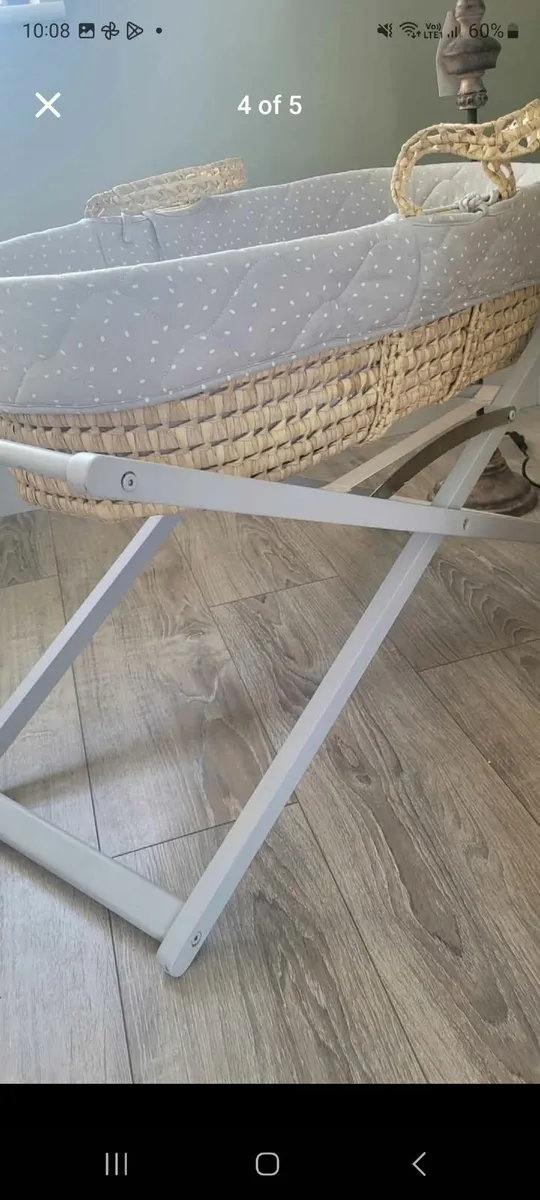 Moses basket - Image 1