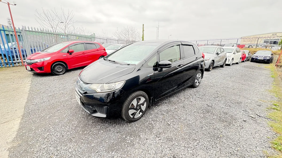 Honda Fit/Jzz 1.5 Hybrid 2016 - Image 3