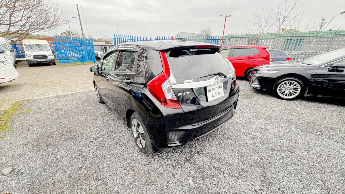 Honda Fit/Jzz 1.5 Hybrid 2016 - Image 4