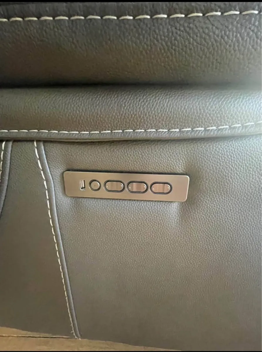Sofa - Image 3