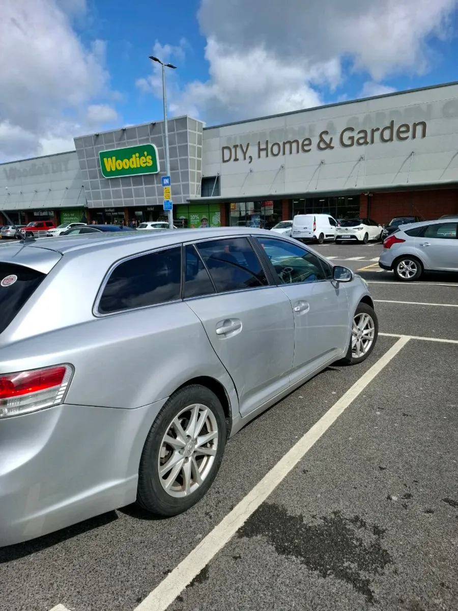 Toyota avensis  d4d Diesel Estate - Image 1