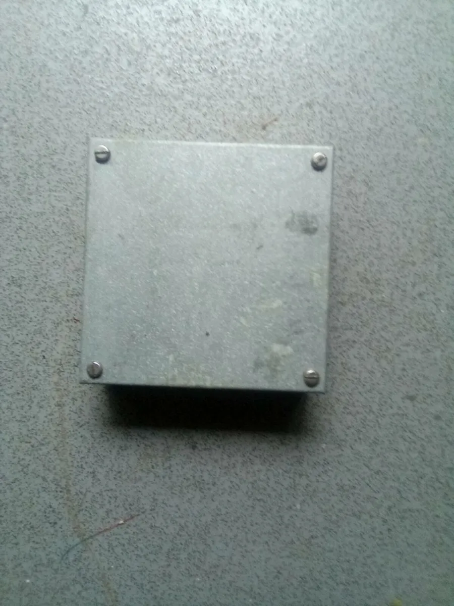 METAL. AND  PLASTIC. ELECTRICAL  JOINT BOXS - Image 3